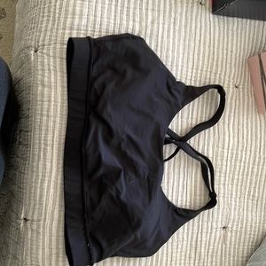 Lululemon black cross back sports bra. Size 10.